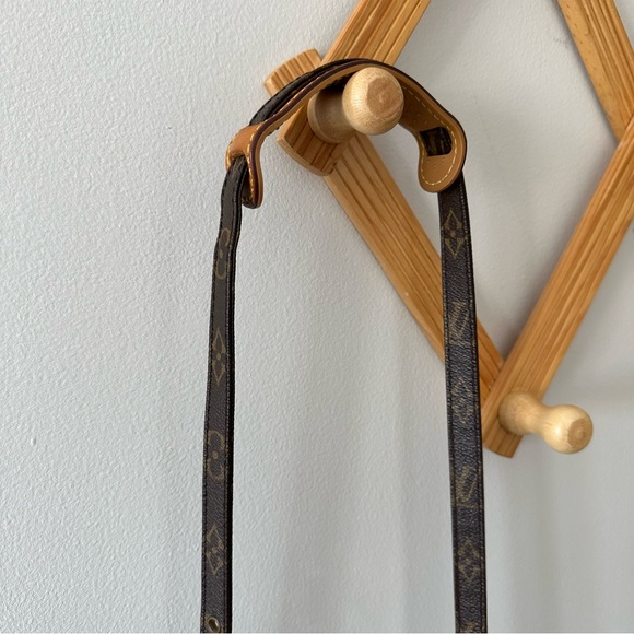 Louis Vuitton Danube - Picture 5 of 8